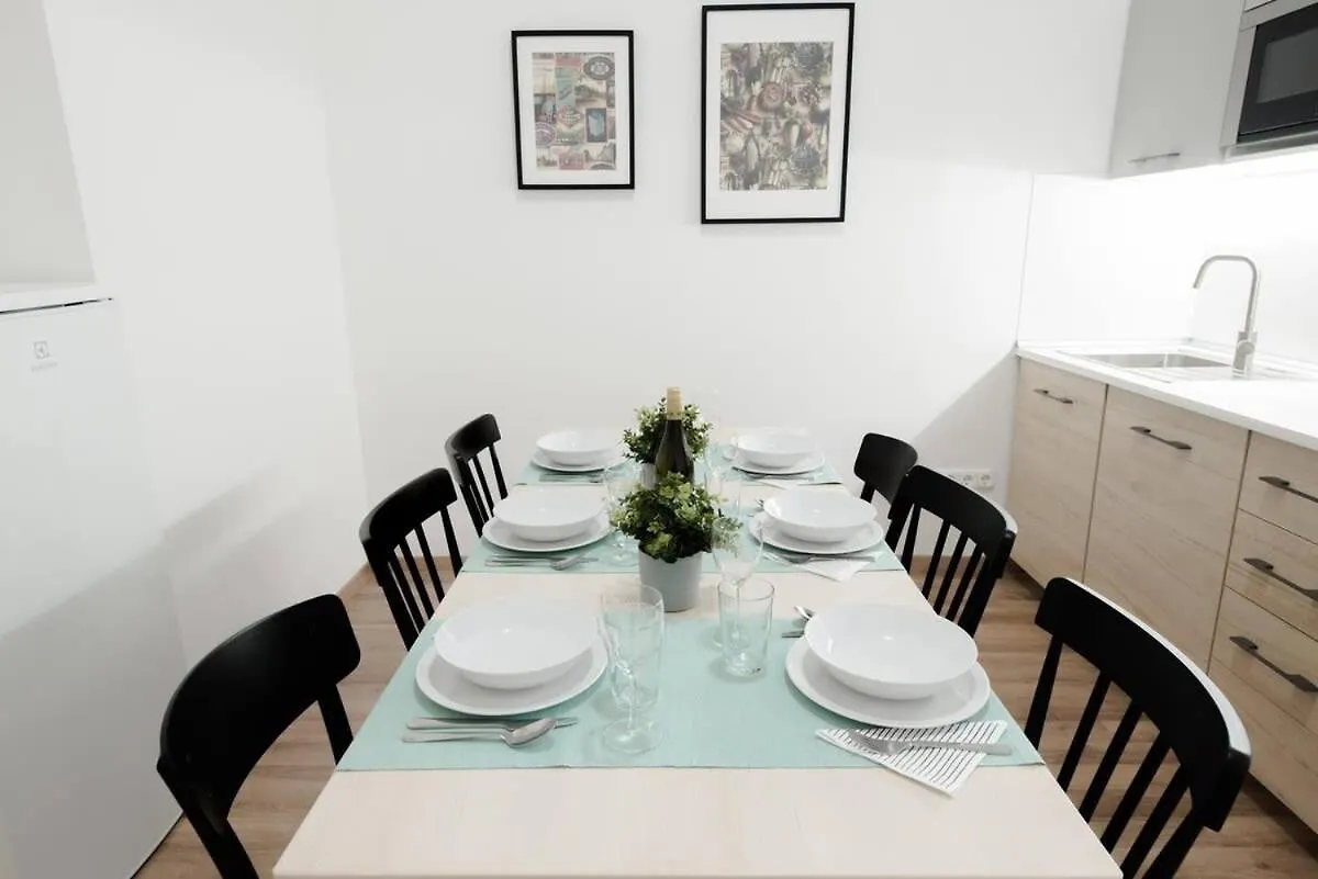 New Home With Aircon At Great Location Budapeste Hungria