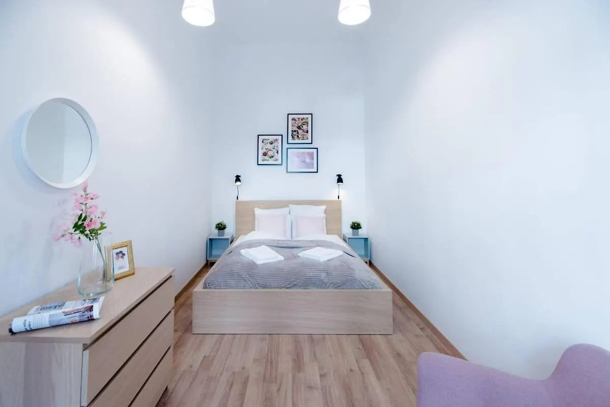 Apartamento New Home With Aircon At Great Location Budapeste