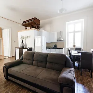  Albergue Urban