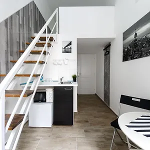 Rio's Stylish Flats Boedapest
