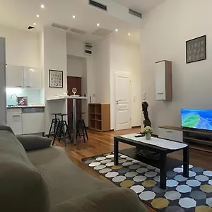 Downtown Family Apartment