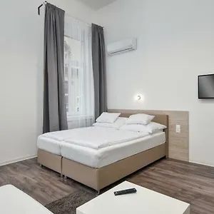 Heart Of Downtown Apartment