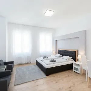 Astoria Flats 1 Apartment