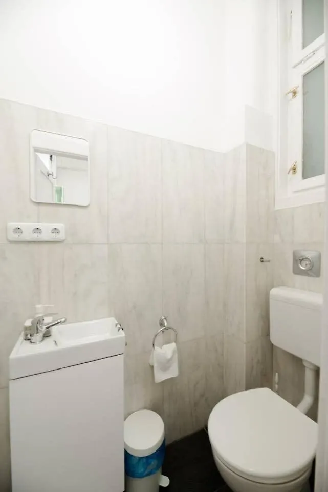 New Home With Aircon At Great Location Budapest