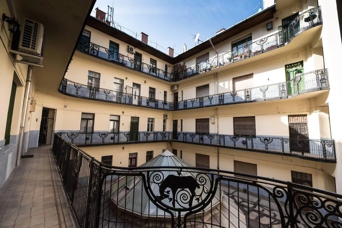 New Home With Aircon At Great Location Budapest Apartment